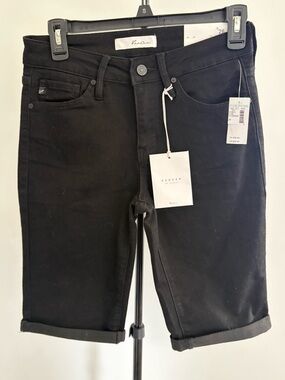 KanCan Woman’s Black Rolled Cuff Denim Shorts